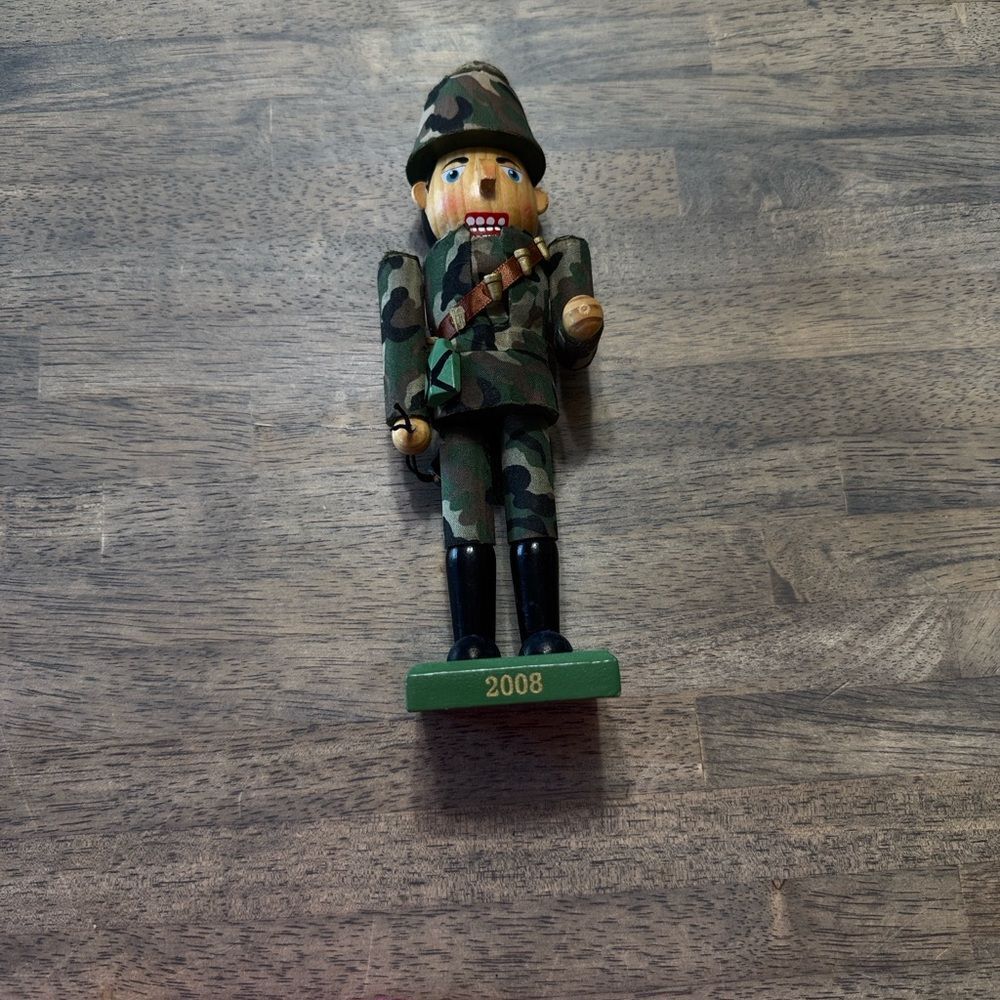 Limited Edition 2008 Soldier Nutcracker – Camouflage Military Style – #321/1770